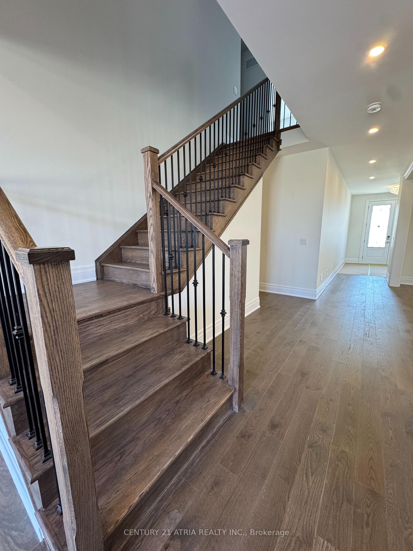 Photo 6 of 2 Ernest Jones Drive, Markham, Angus Glen — HOMEH