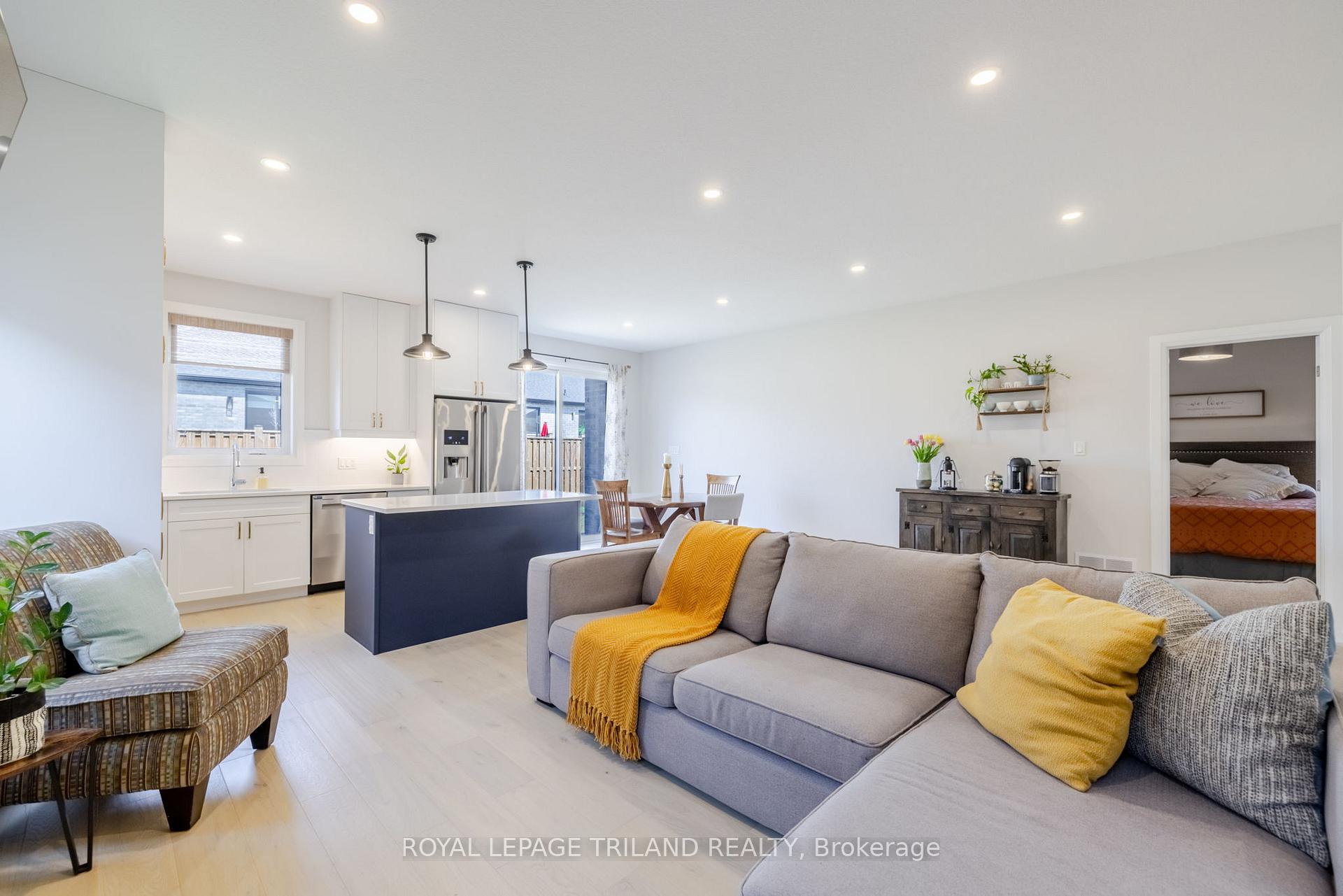 Photo 11 of Unit 68, 383 Daventry Way, Middlesex Centre, Kilworth — HOMEH