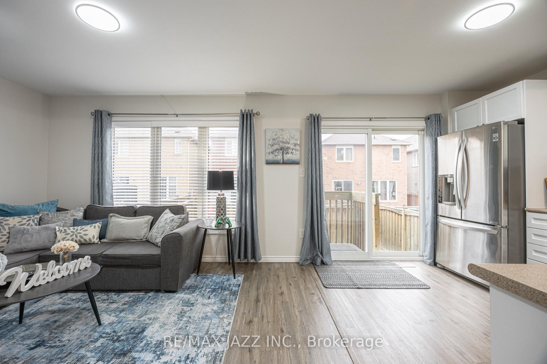 Photo 5 of 1869 Liatris Drive, Pickering, Duffin Heights — HOMEH
