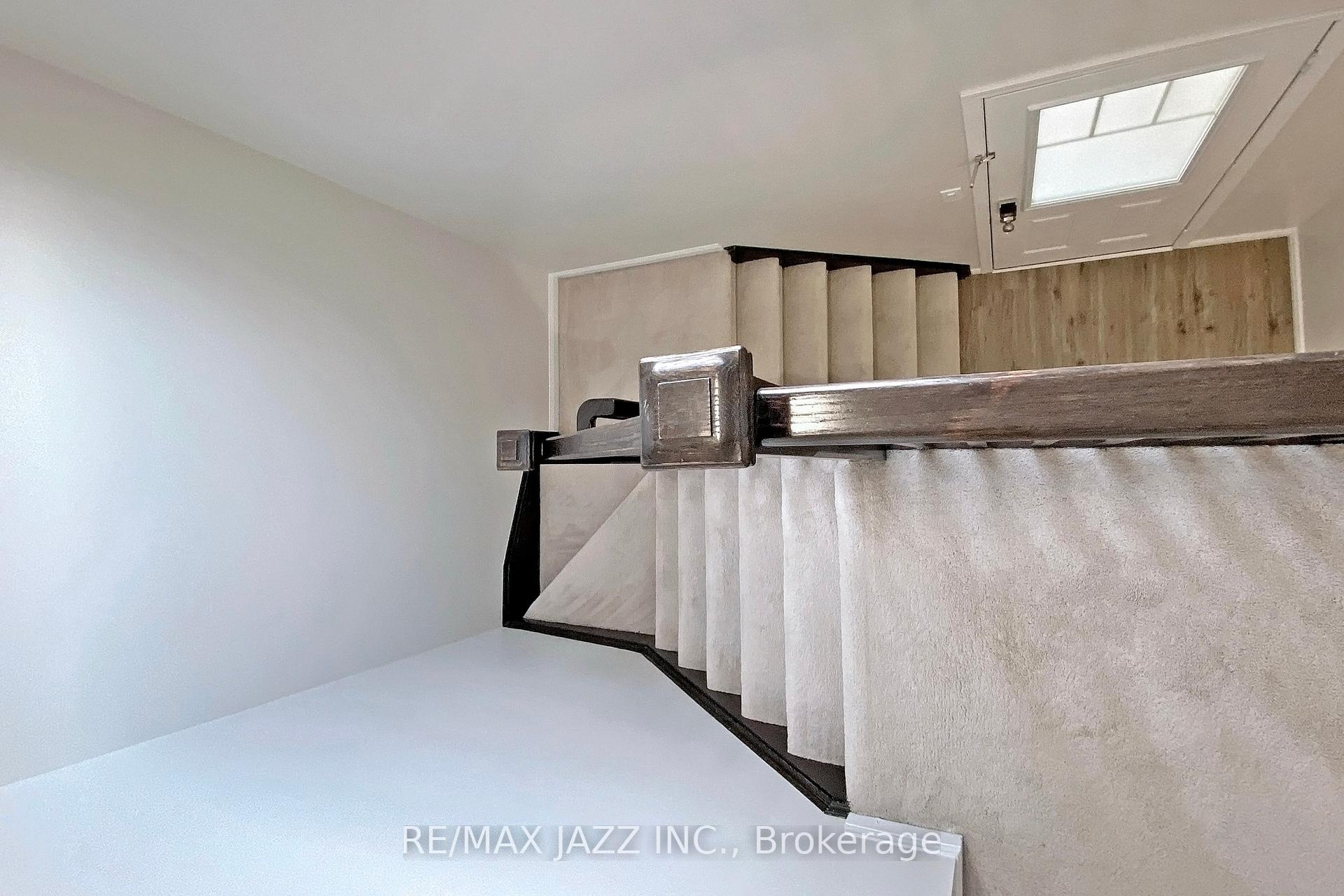 Photo 13 of 1869 Liatris Drive, Pickering, Duffin Heights — HOMEH
