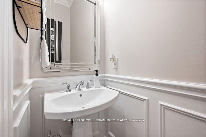 Photo 28 of 14 Robert Berry Crescent, King, King City — HOMEH