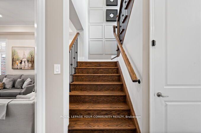 Photo 21 of 14 Robert Berry Crescent, King, King City — HOMEH