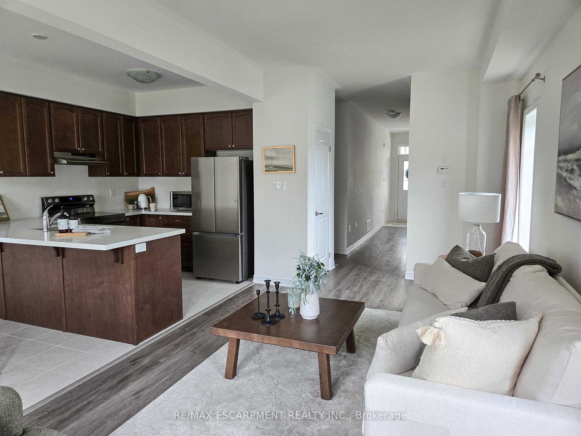 Photo 5 of Unit 118, 305 Garner Road W, Hamilton, Ancaster — HOMEH