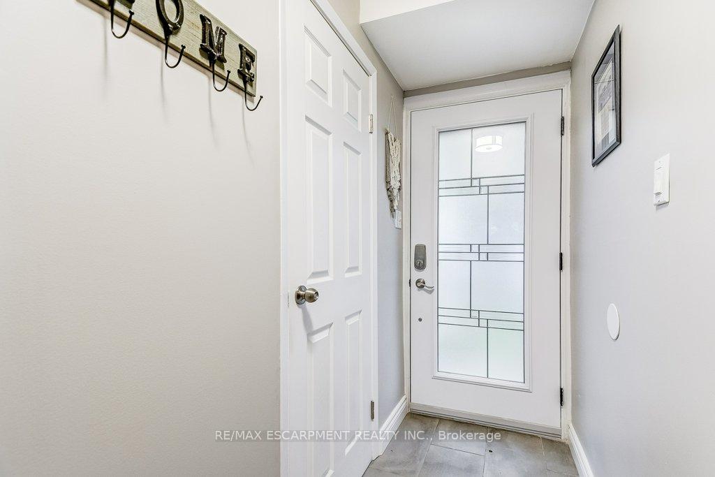 Photo 2 of 44 Tivoli Drive, Hamilton, Mountview — HOMEH