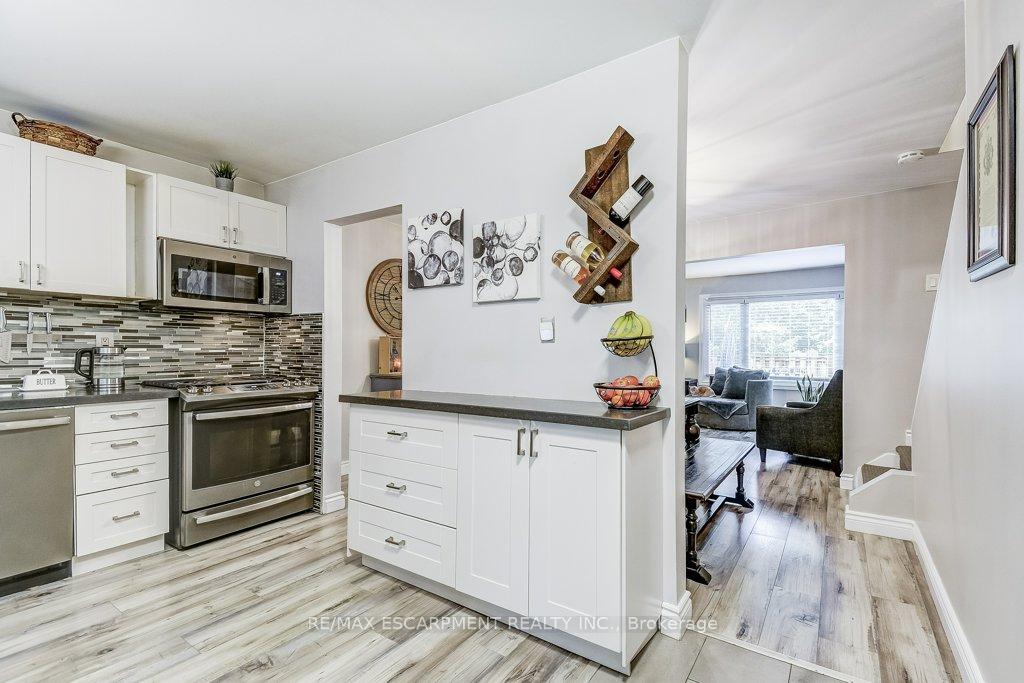 Photo 6 of 44 Tivoli Drive, Hamilton, Mountview — HOMEH