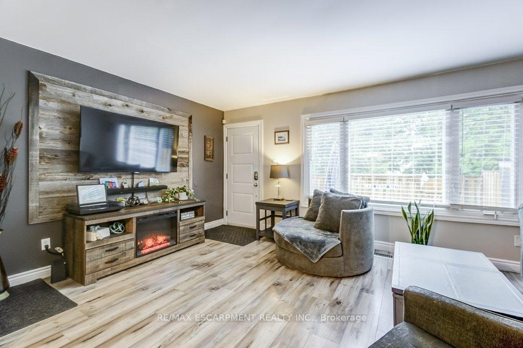 Photo 37 of 44 Tivoli Drive, Hamilton, Mountview — HOMEH