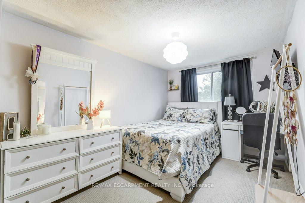 Photo 23 of 44 Tivoli Drive, Hamilton, Mountview — HOMEH