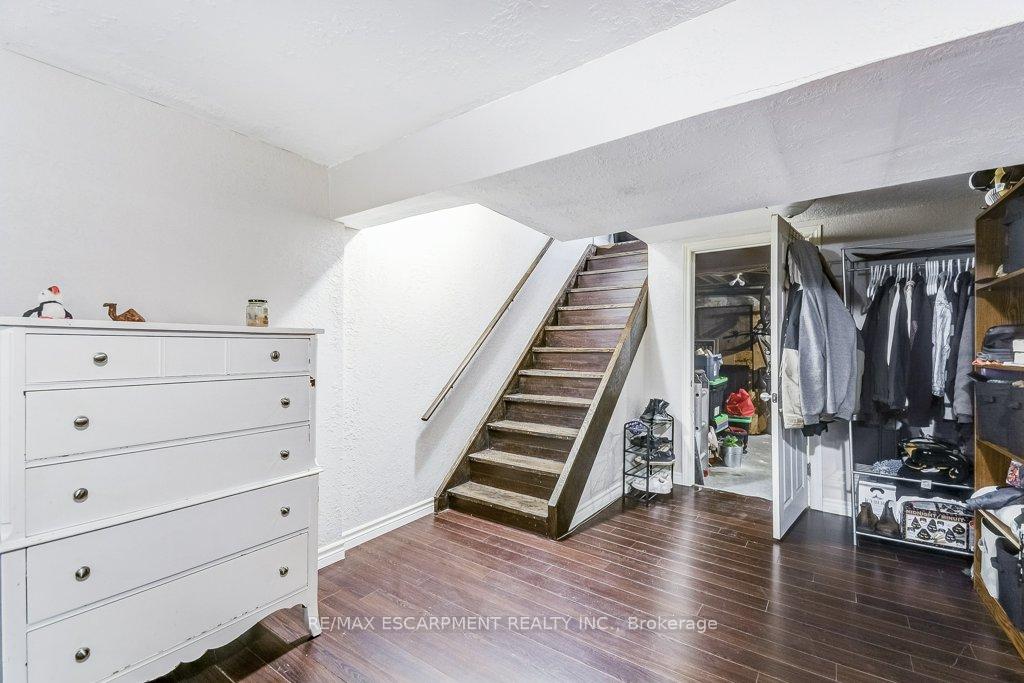 Photo 40 of 44 Tivoli Drive, Hamilton, Mountview — HOMEH