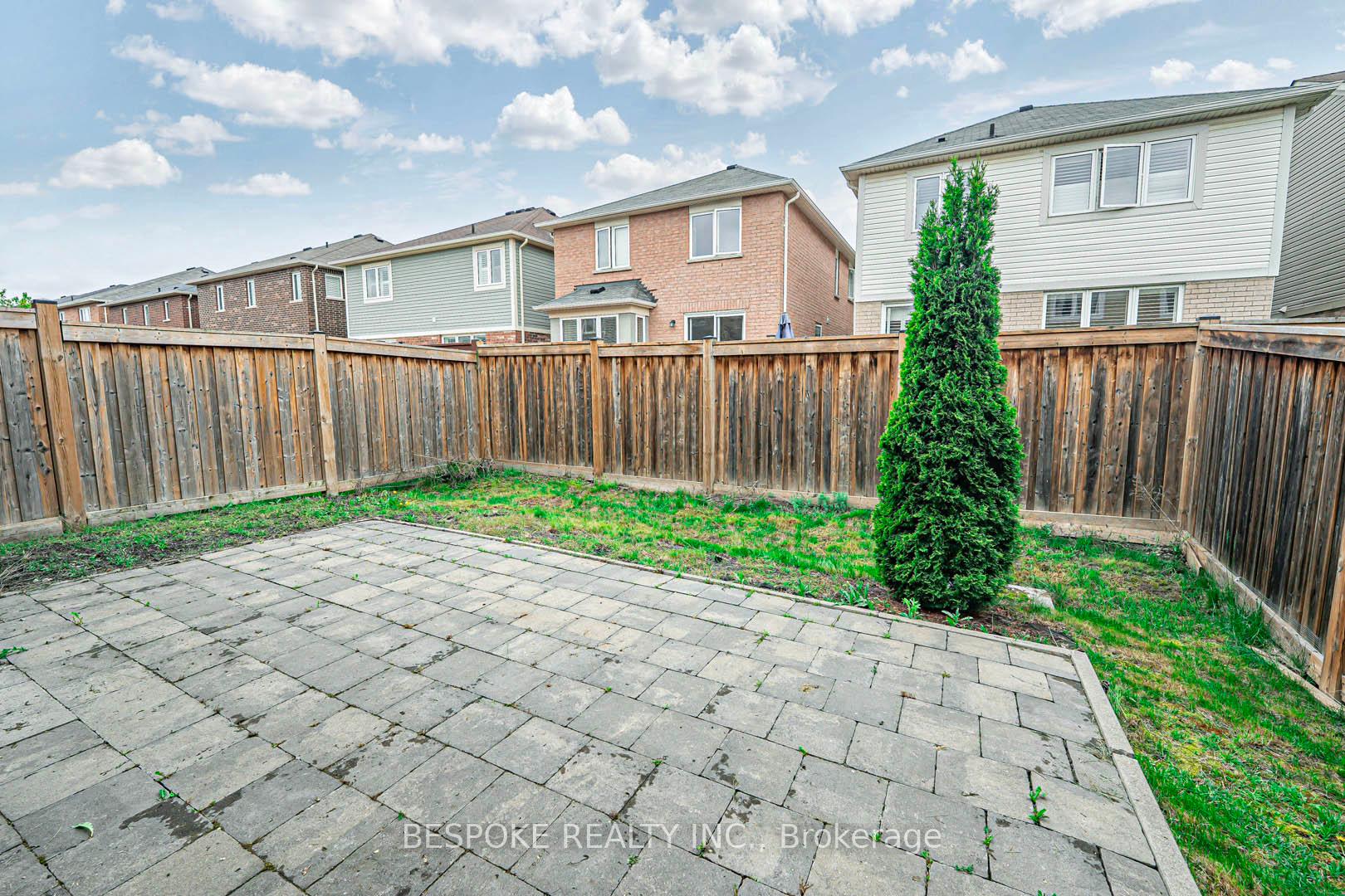 Photo 21 of 13 Miracle Trail, Brampton, Northwest Brampton — HOMEH
