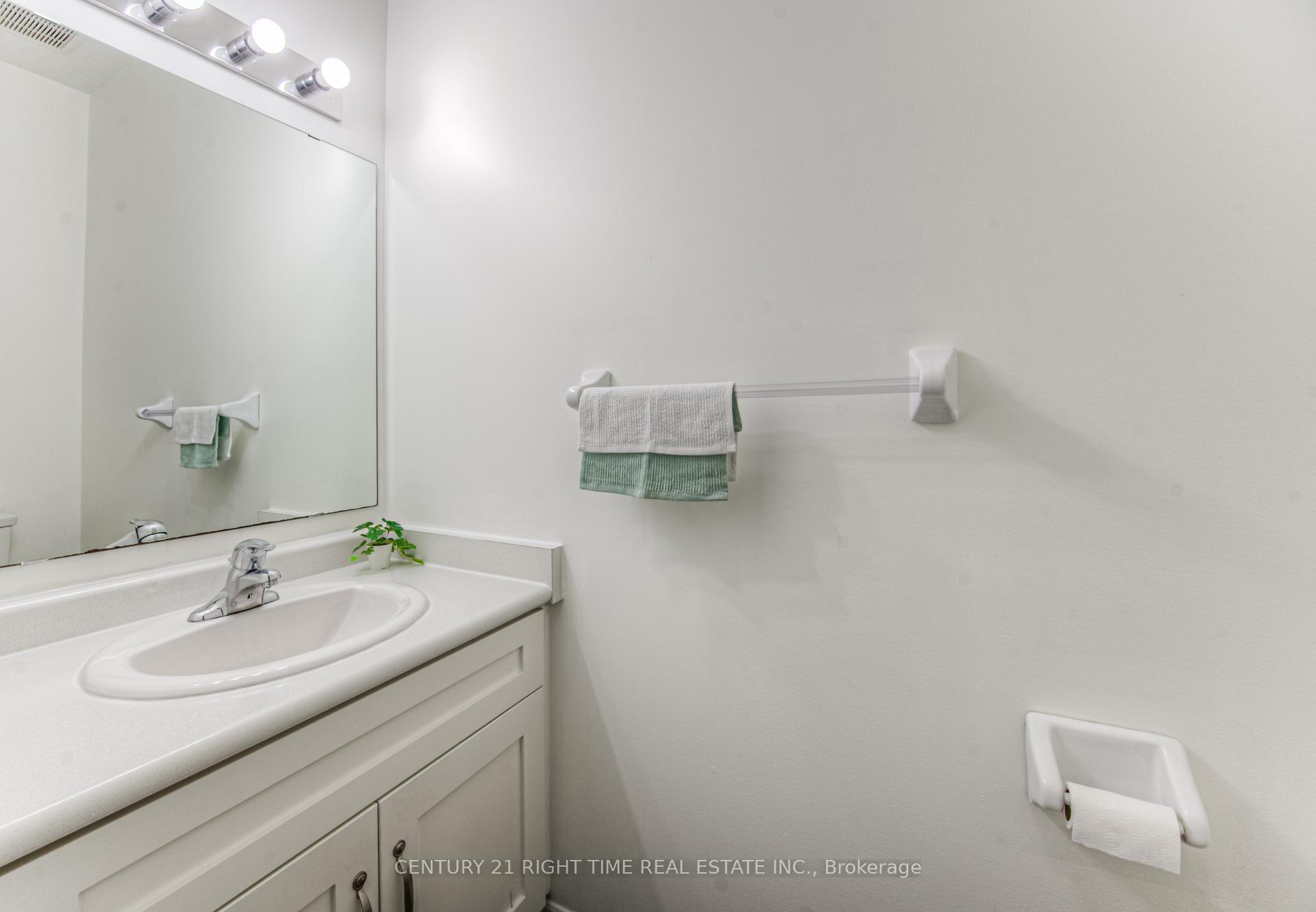 Photo 3 of 382 Beechdrops Drive, Waterloo, Vista Hills — HOMEH