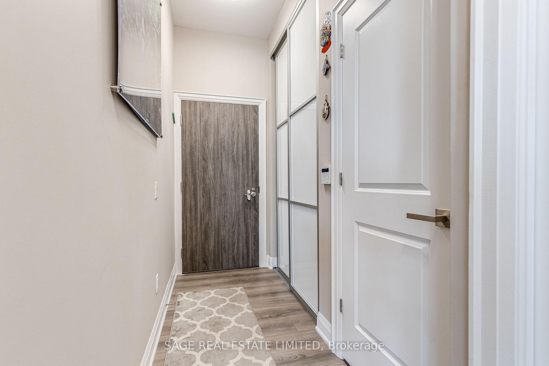 Photo 4 of Unit 216, 10 Gatineau Drive, Vaughan, Beverley Glen — HOMEH