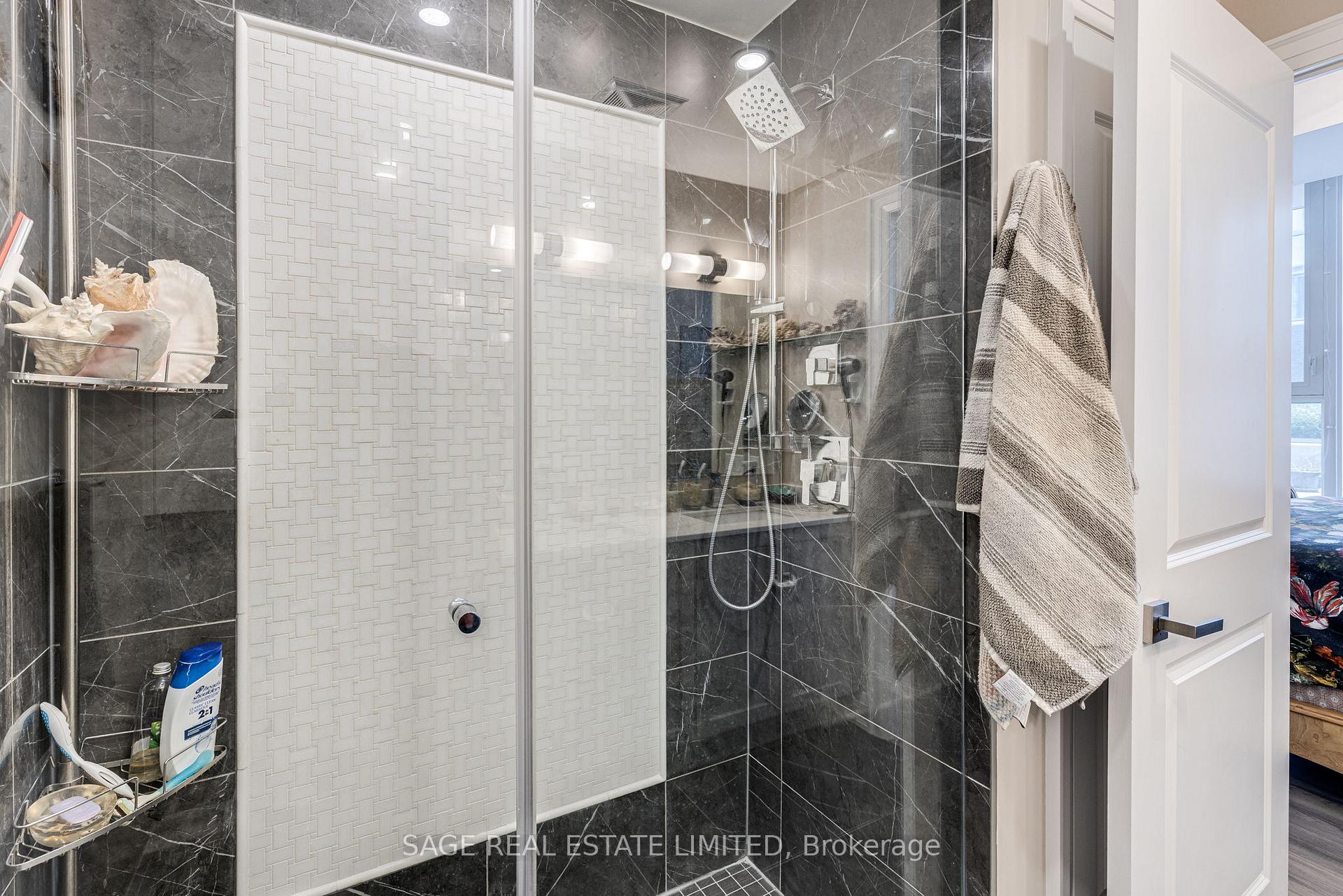 Photo 9 of Unit 216, 10 Gatineau Drive, Vaughan, Beverley Glen — HOMEH