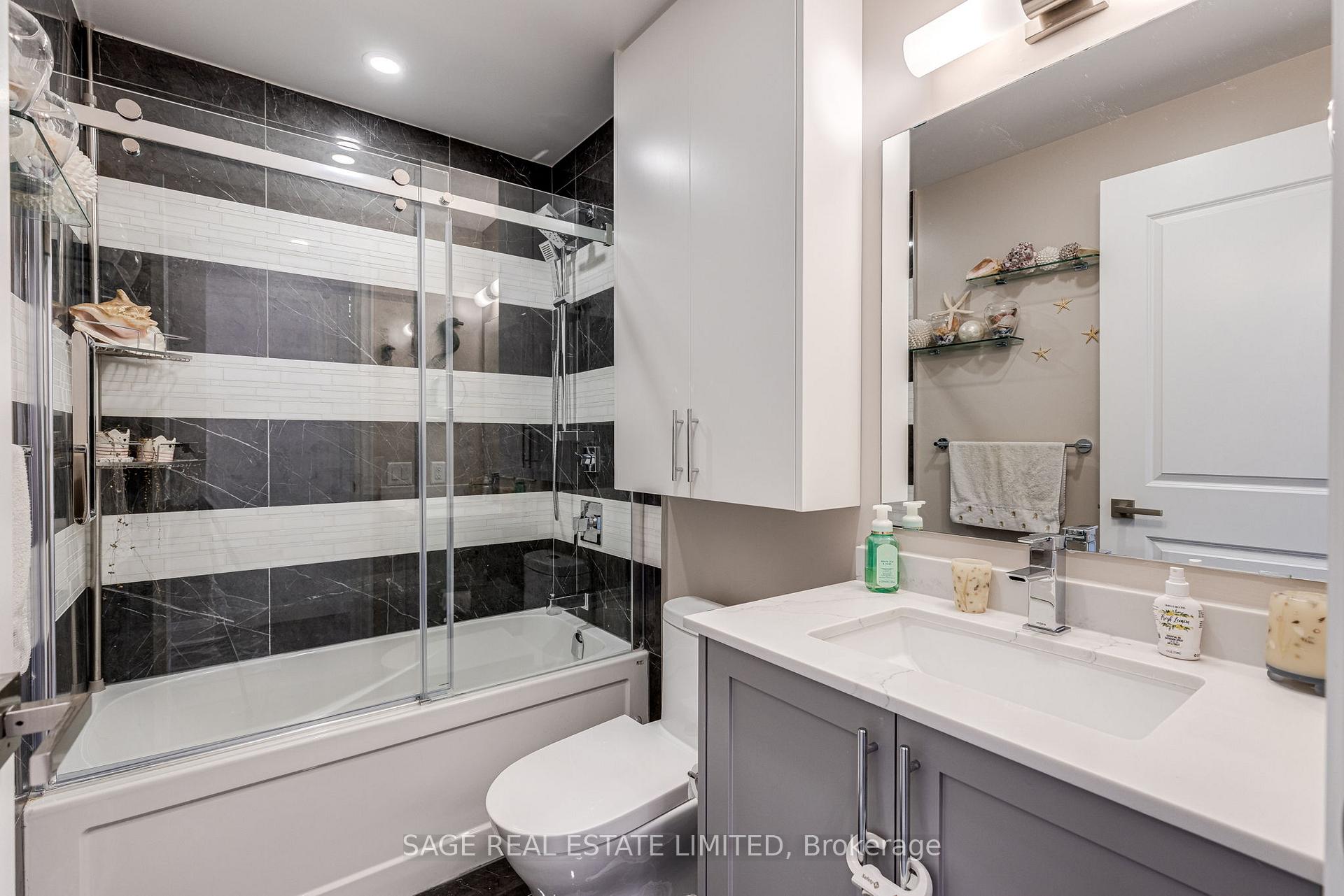 Photo 14 of Unit 216, 10 Gatineau Drive, Vaughan, Beverley Glen — HOMEH