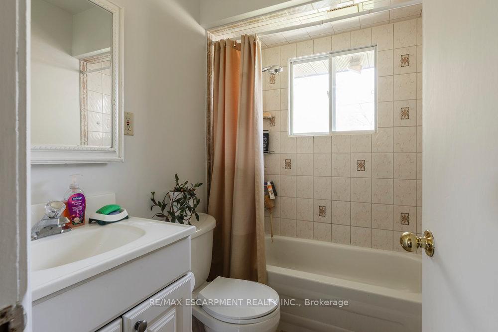 Photo 9 of 272 Upper Paradise Road, Hamilton, Westcliffe — HOMEH
