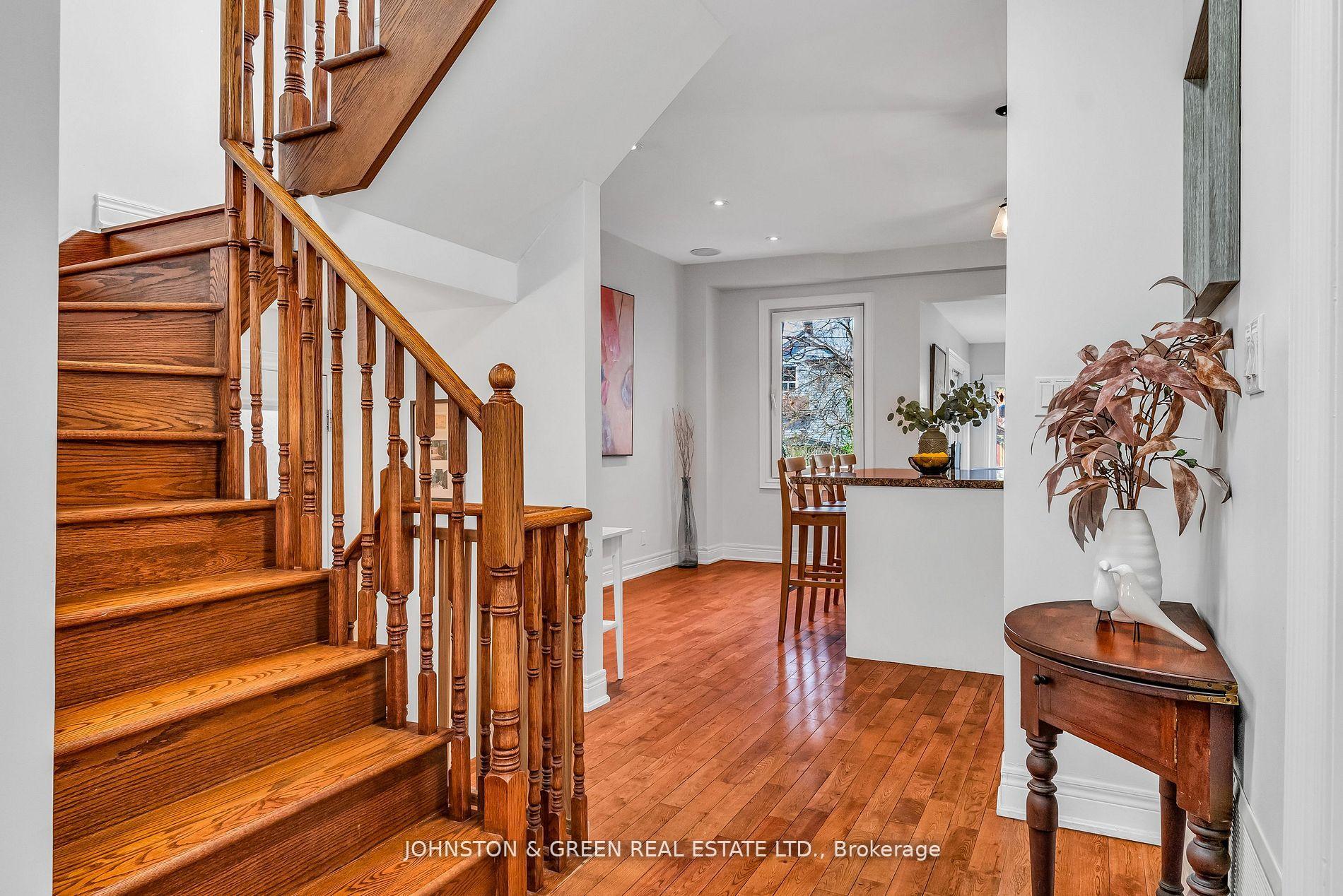 Photo 11 of 294 Oak Park Avenue, Toronto, East York — HOMEH