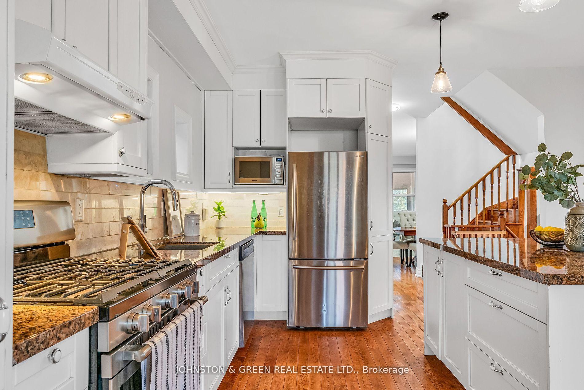 Photo 20 of 294 Oak Park Avenue, Toronto, East York — HOMEH