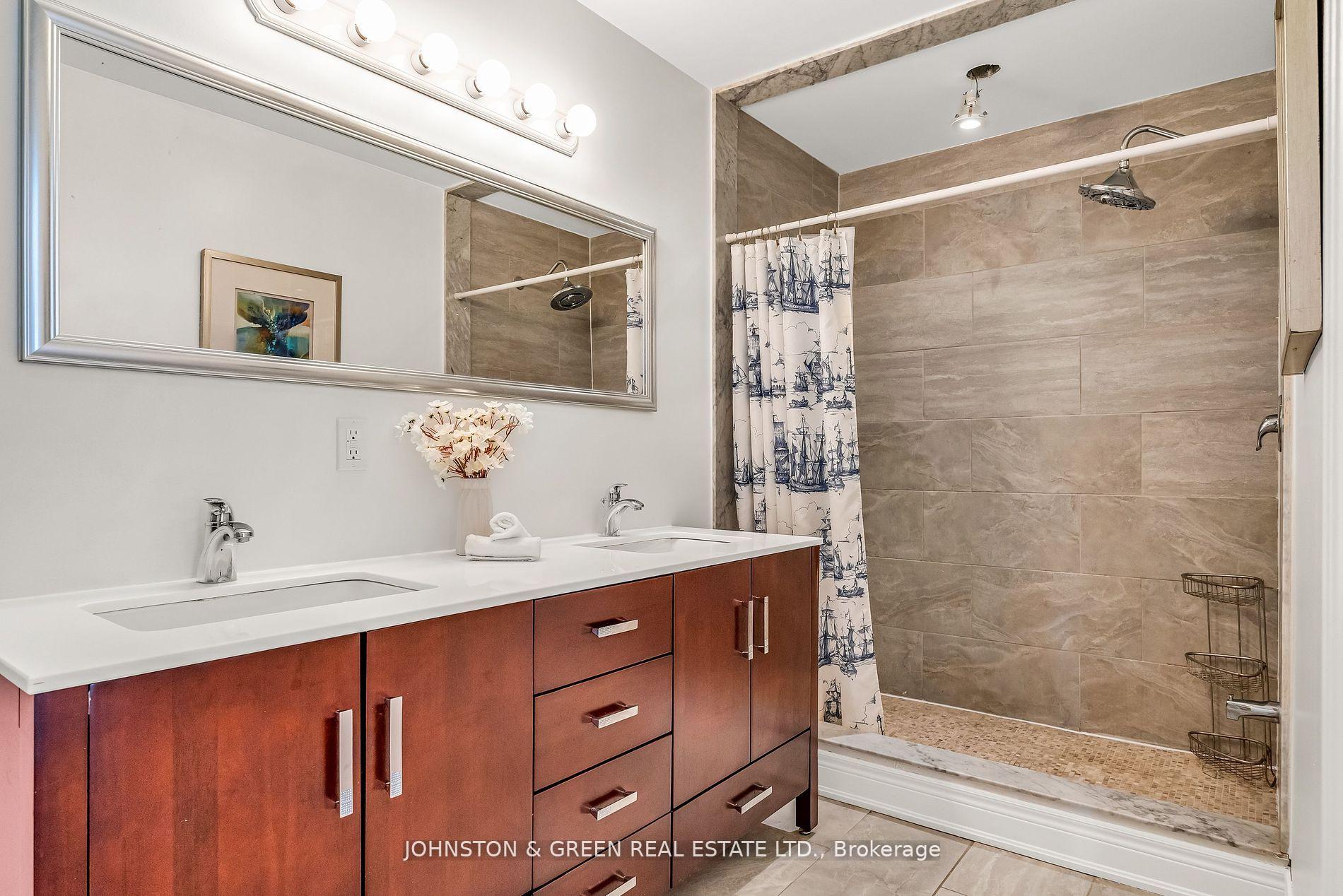 Photo 38 of 294 Oak Park Avenue, Toronto, East York — HOMEH