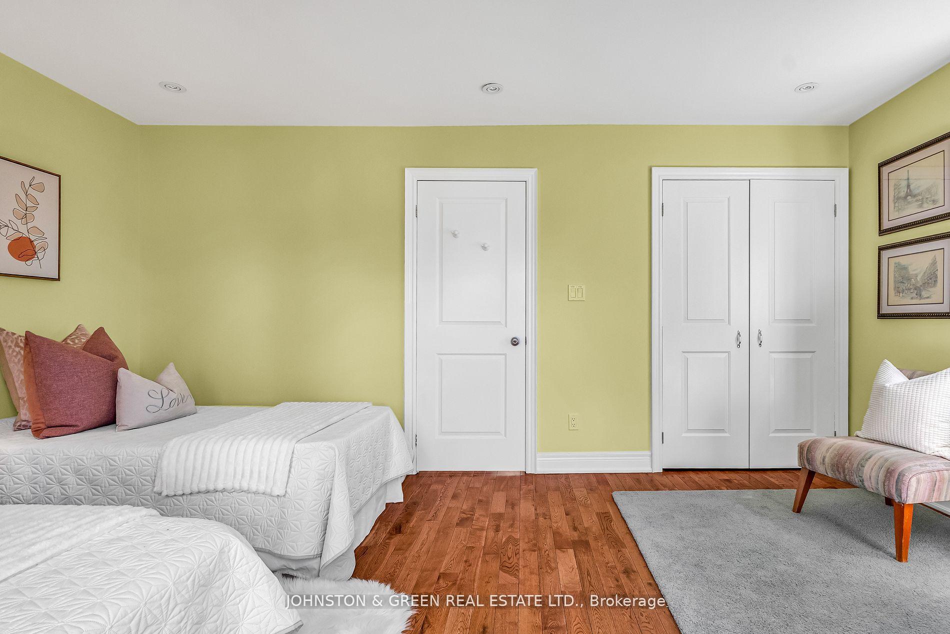 Photo 26 of 294 Oak Park Avenue, Toronto, East York — HOMEH