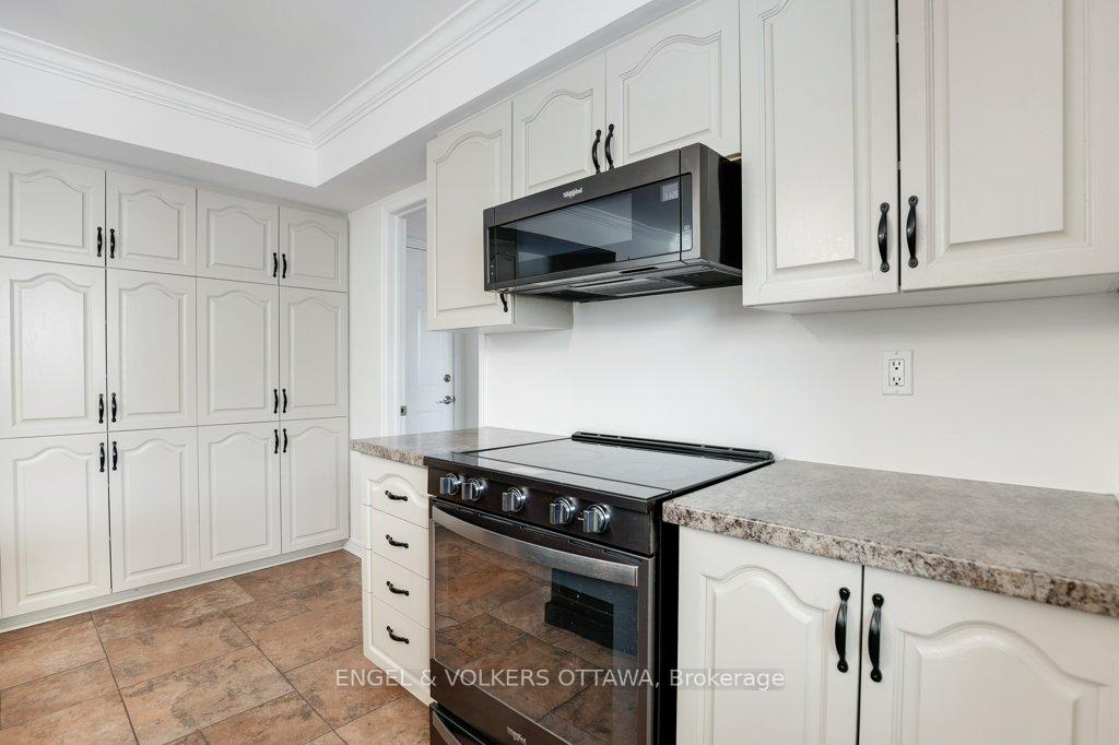 Photo 5 of 6 Belton Avenue, Ottawa, Stittsville (Central) — HOMEH
