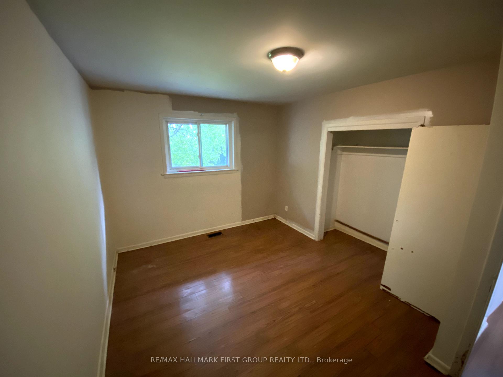 Photo 4 of 115 Bowman Avenue, Whitby, Blue Grass Meadows — HOMEH