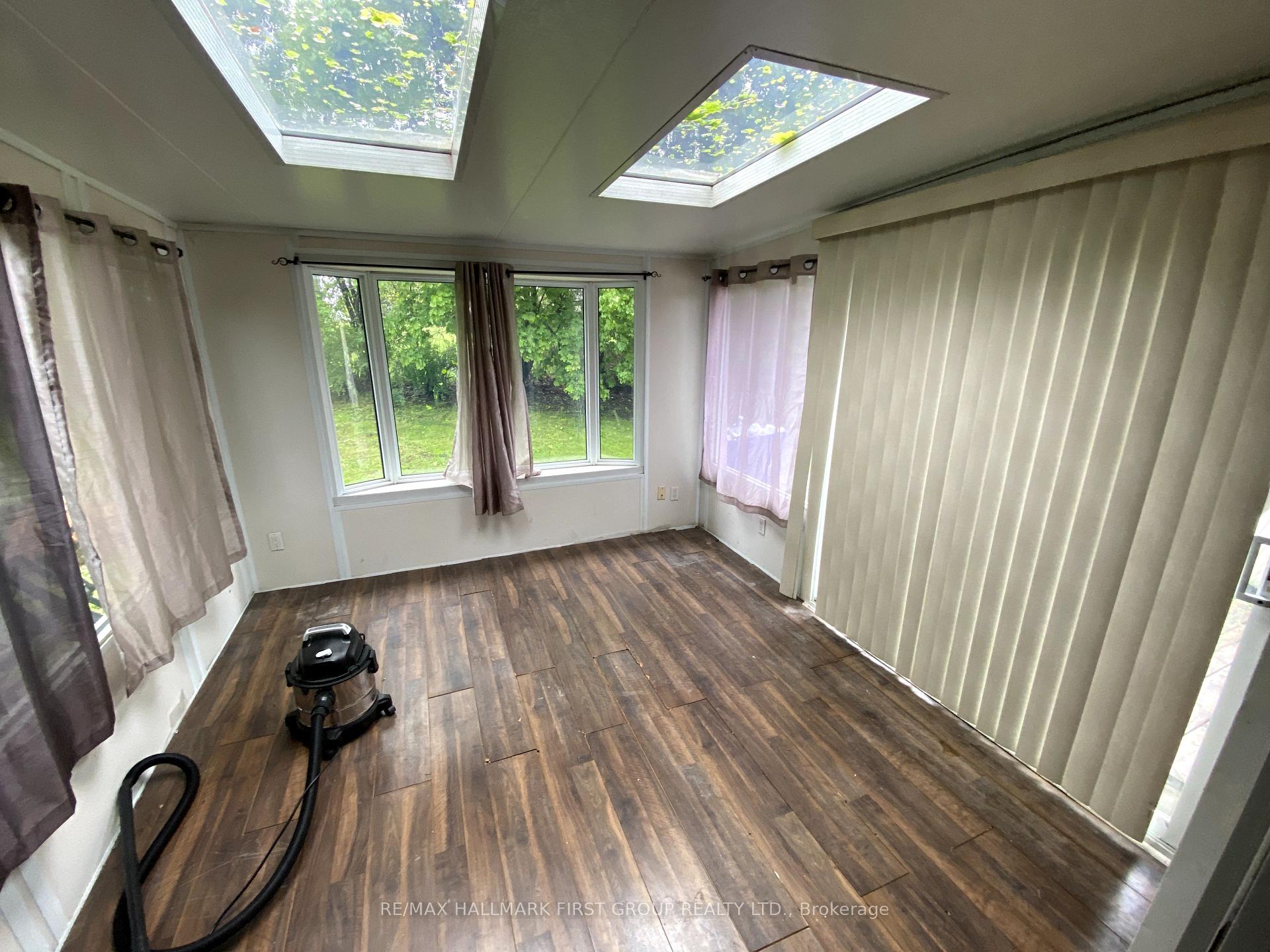 Photo 6 of 115 Bowman Avenue, Whitby, Blue Grass Meadows — HOMEH