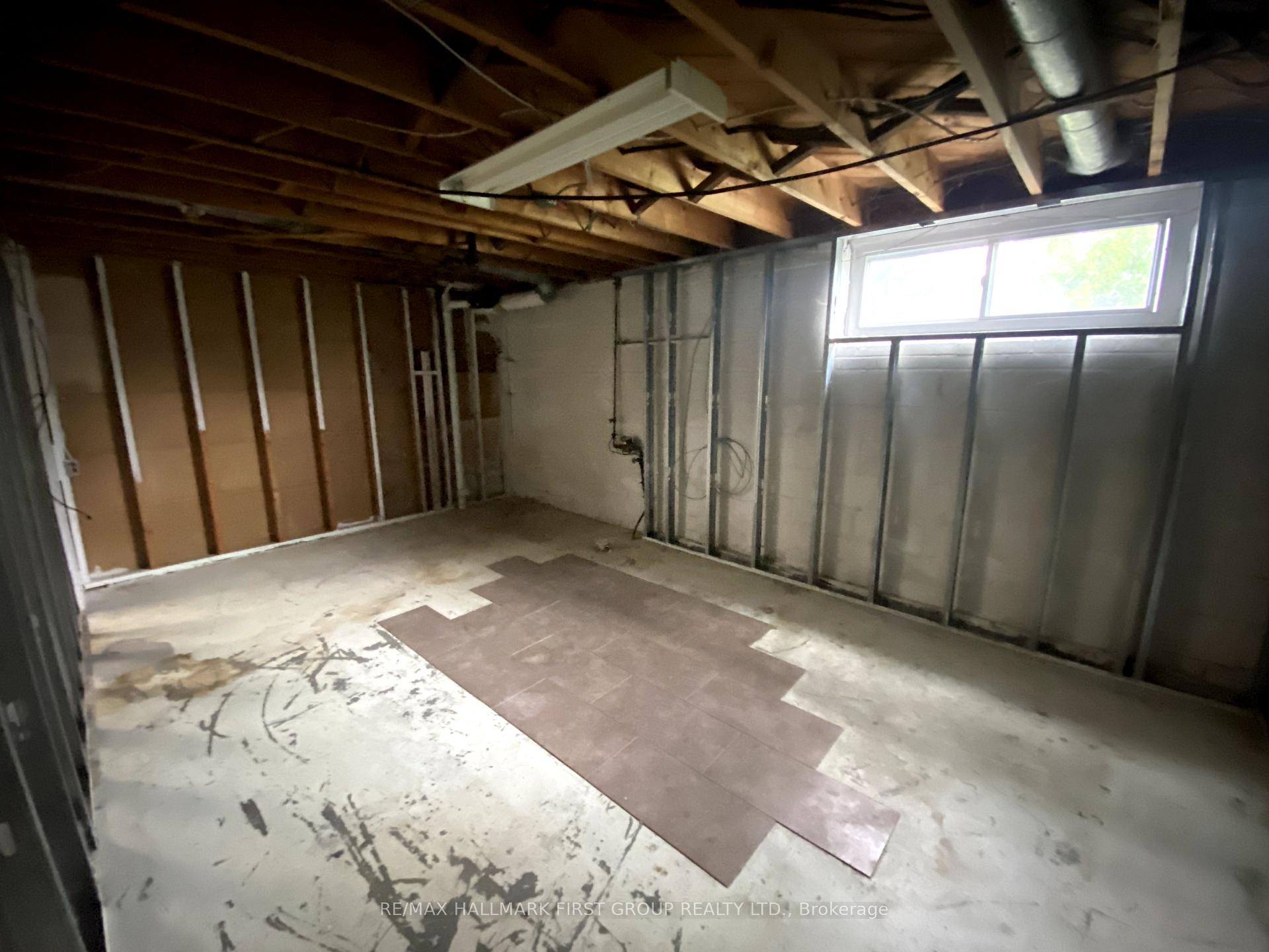 Photo 10 of 115 Bowman Avenue, Whitby, Blue Grass Meadows — HOMEH