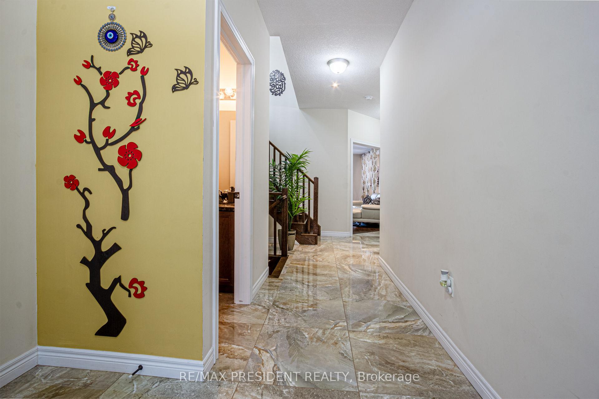 Photo 6 of 259 Winterberry Drive, Hamilton, Stoney Creek — HOMEH
