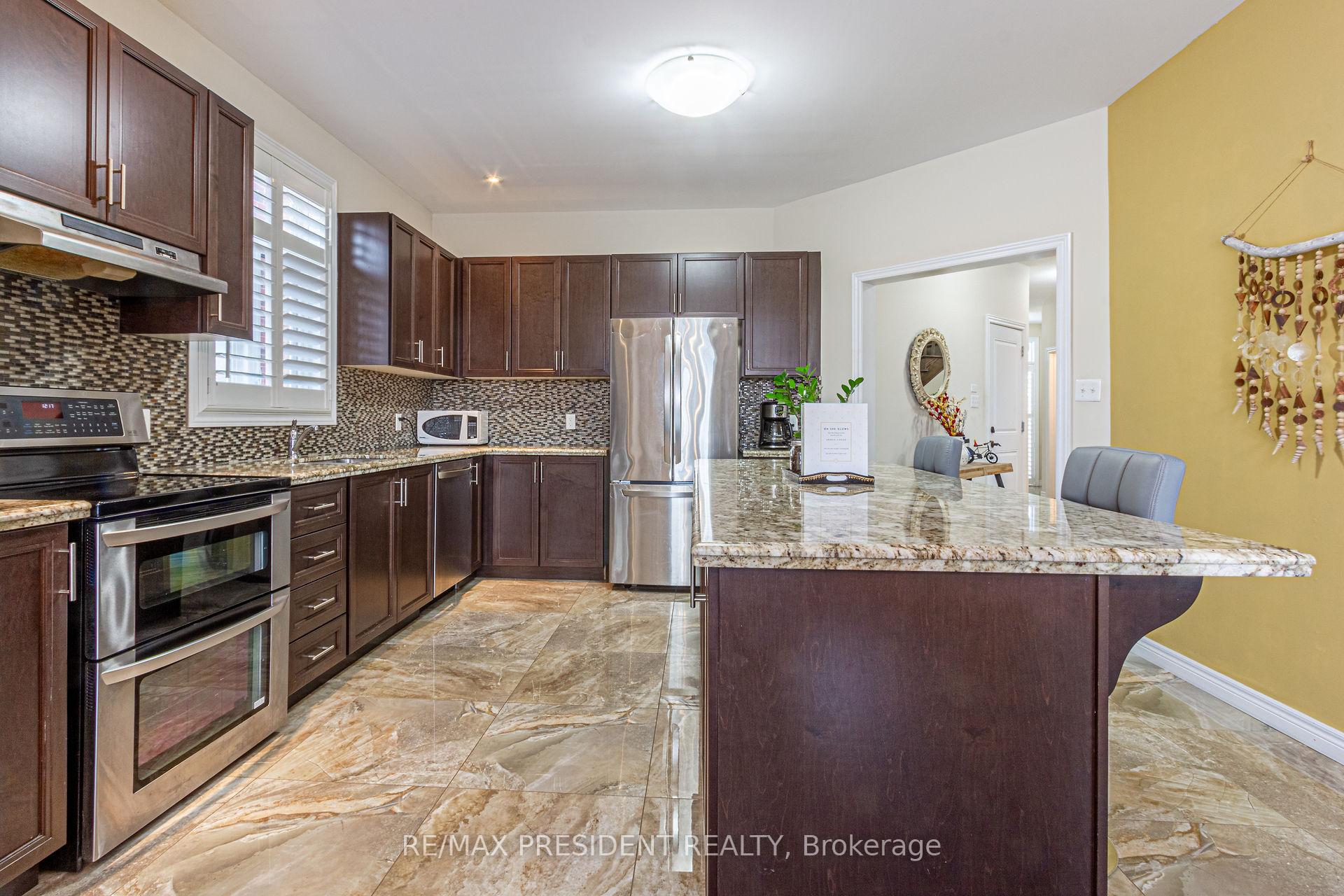 Photo 5 of 259 Winterberry Drive, Hamilton, Stoney Creek — HOMEH