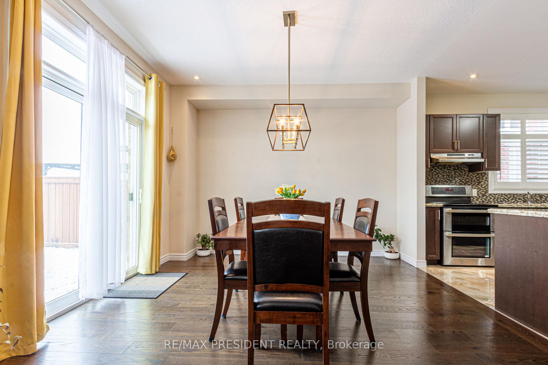 Photo 9 of 259 Winterberry Drive, Hamilton, Stoney Creek — HOMEH