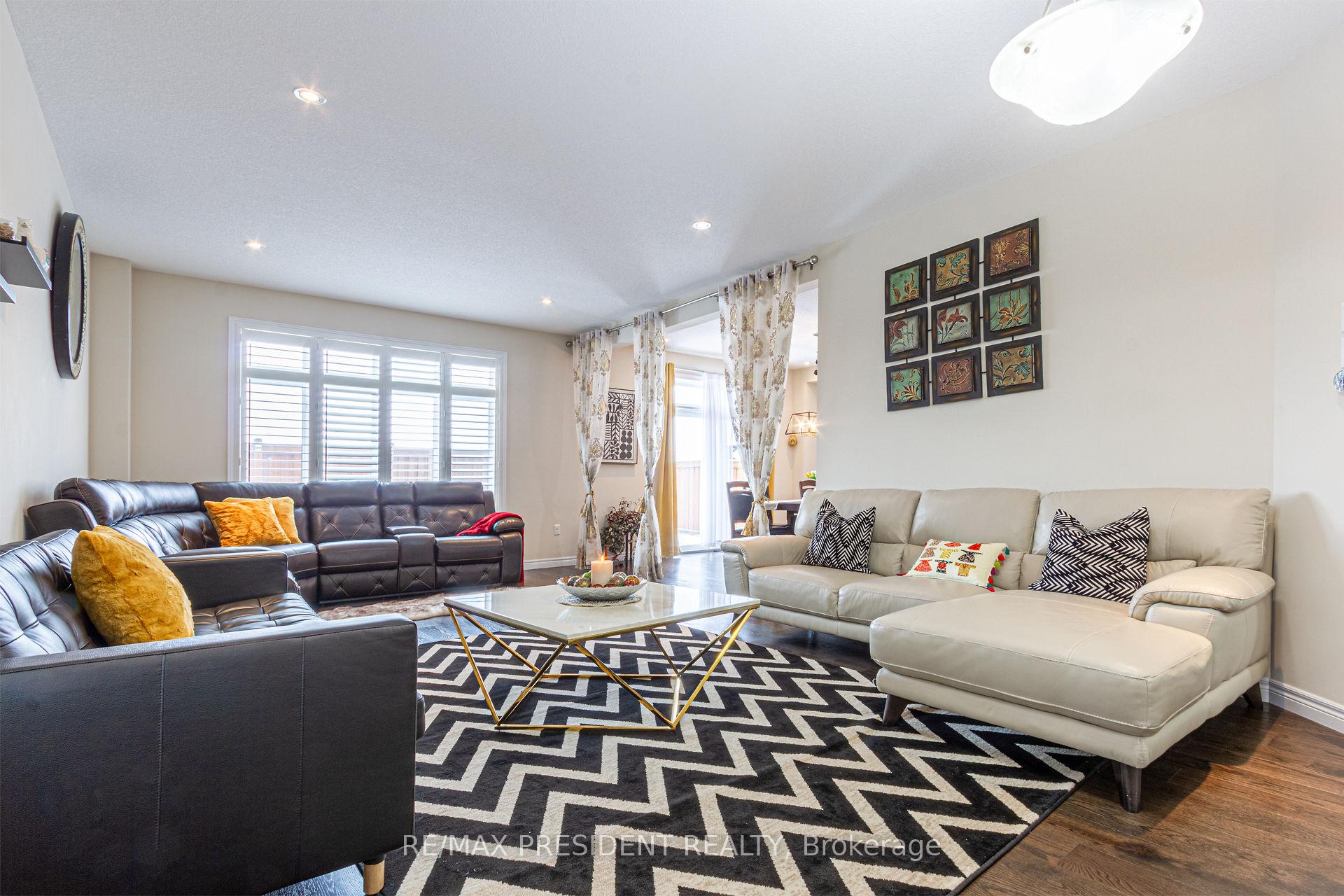 Photo 8 of 259 Winterberry Drive, Hamilton, Stoney Creek — HOMEH