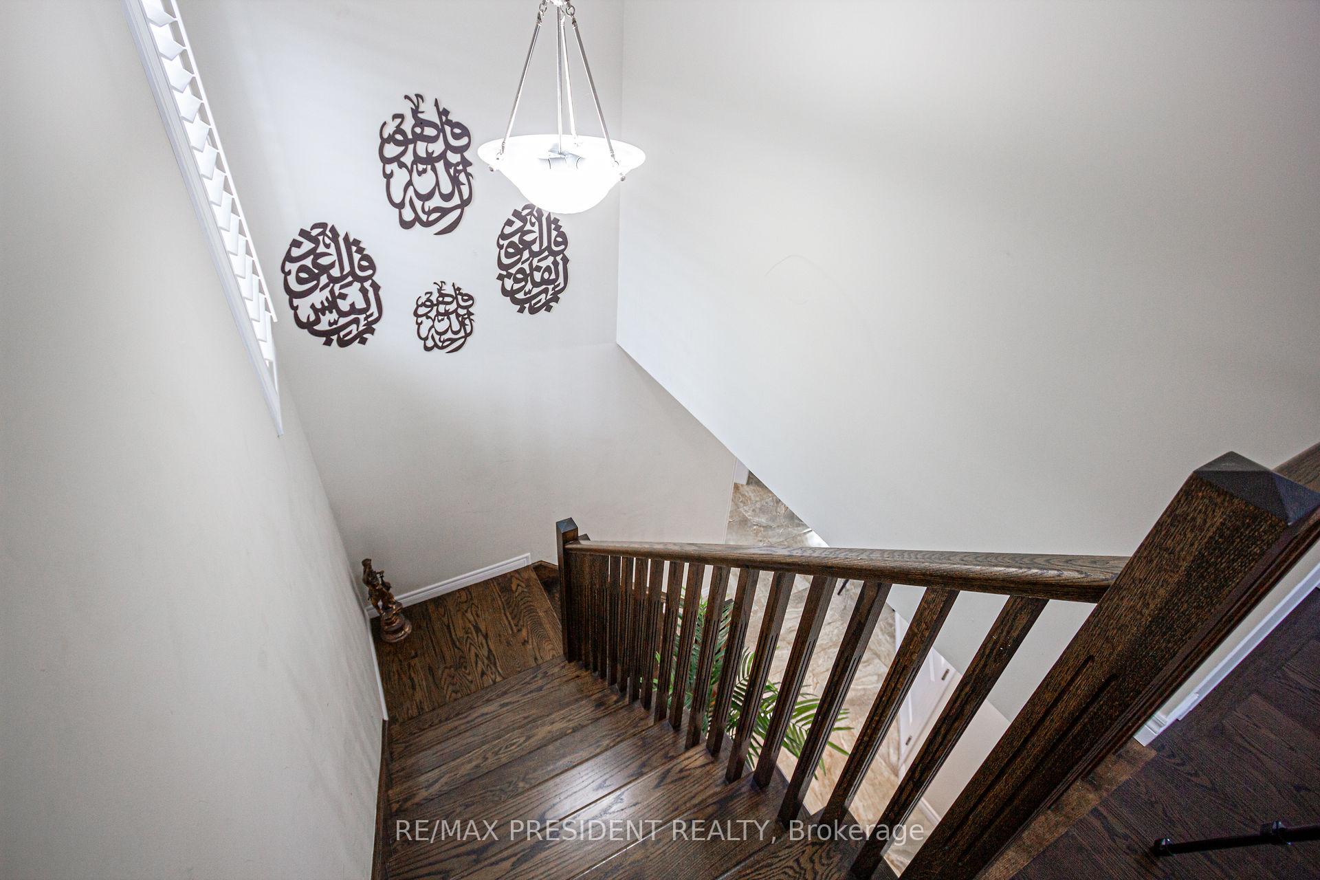 Photo 17 of 259 Winterberry Drive, Hamilton, Stoney Creek — HOMEH