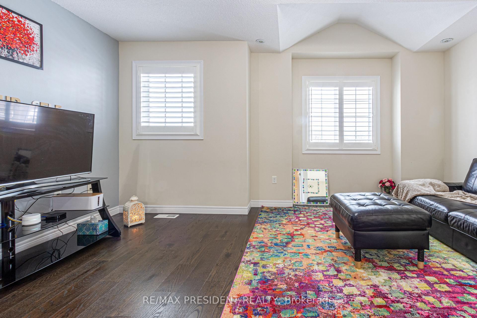 Photo 19 of 259 Winterberry Drive, Hamilton, Stoney Creek — HOMEH