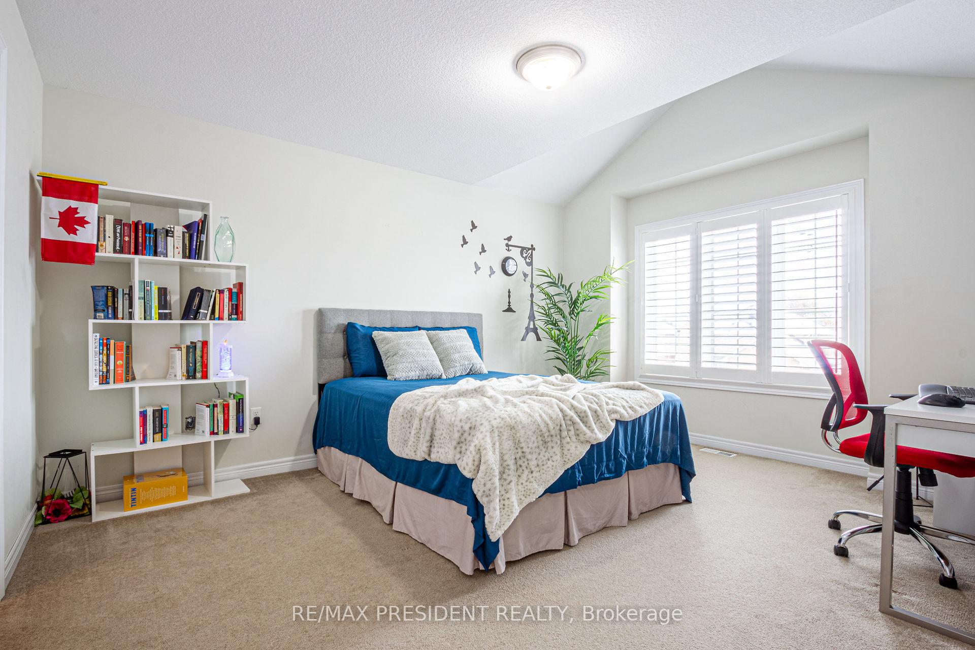 Photo 39 of 259 Winterberry Drive, Hamilton, Stoney Creek — HOMEH