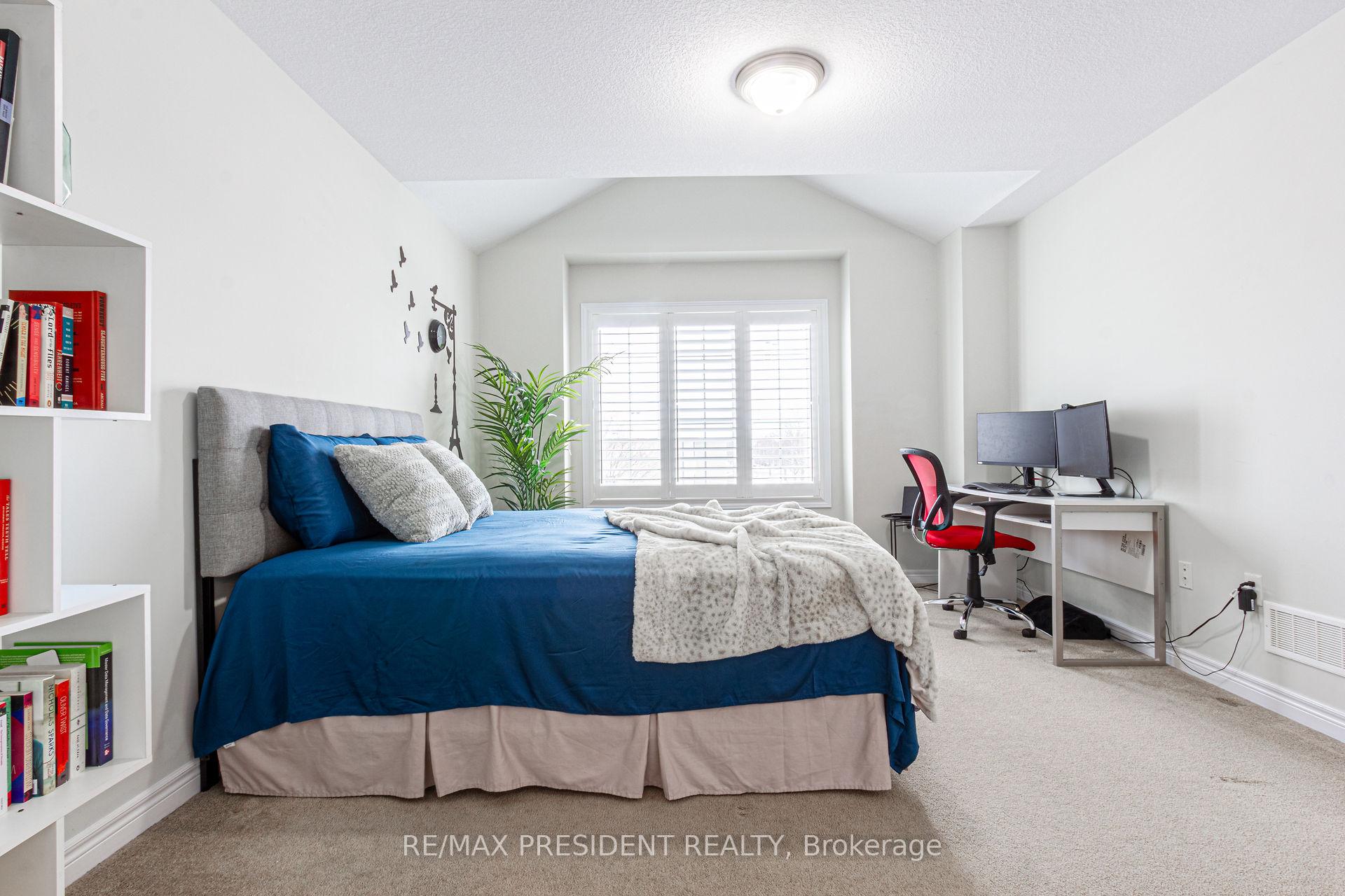 Photo 33 of 259 Winterberry Drive, Hamilton, Stoney Creek — HOMEH