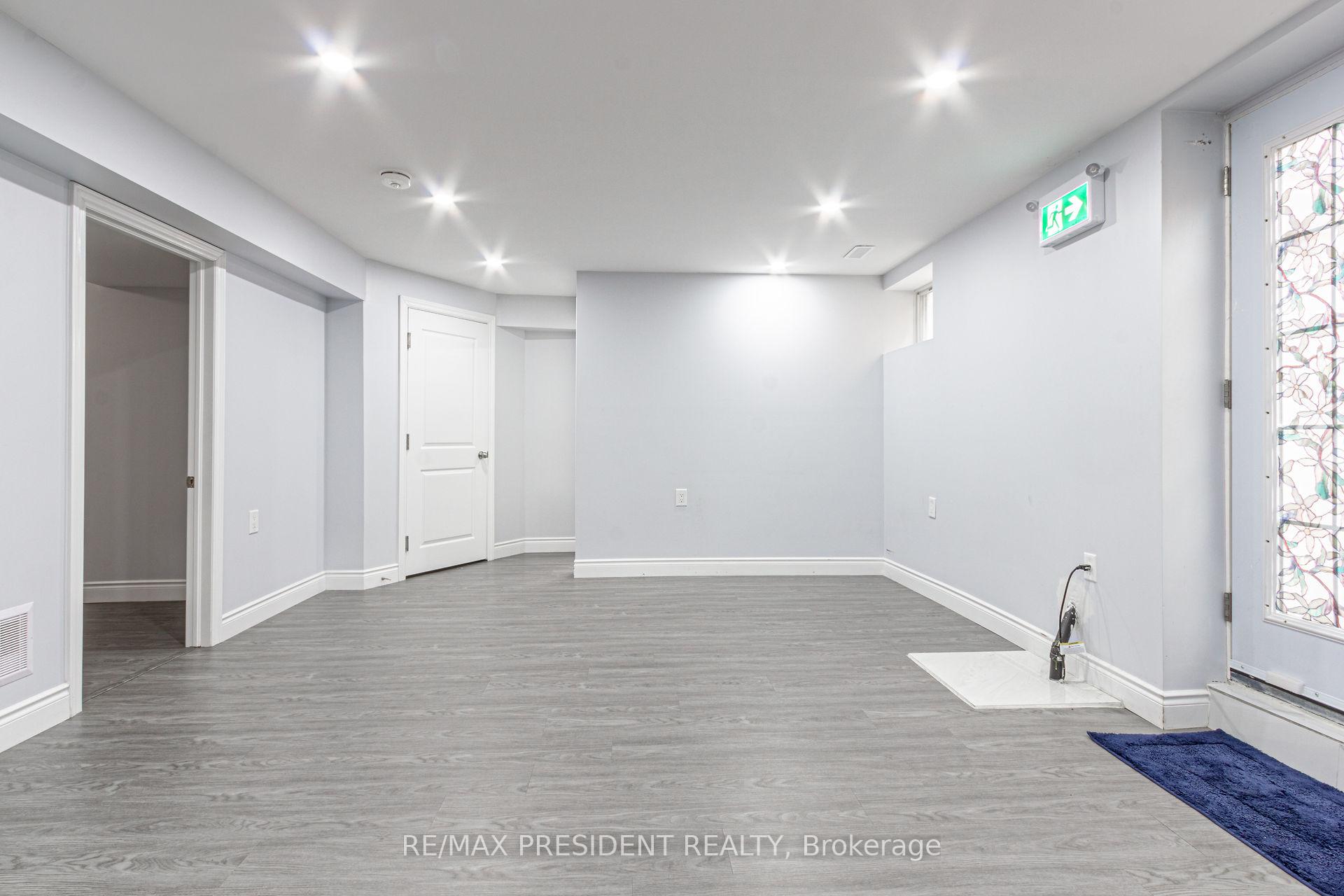 Photo 40 of 259 Winterberry Drive, Hamilton, Stoney Creek — HOMEH