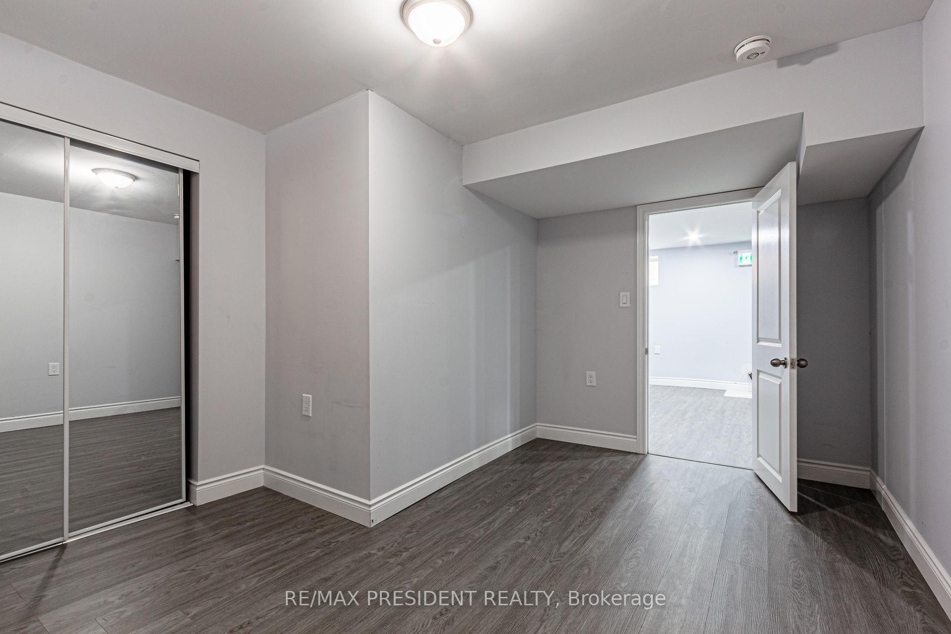 Photo 37 of 259 Winterberry Drive, Hamilton, Stoney Creek — HOMEH