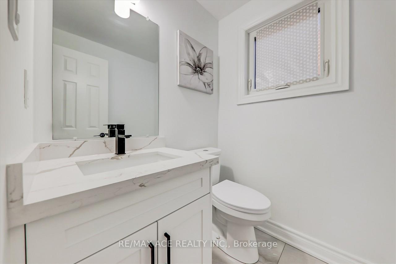 Photo 14 of 1579 Heathside Crescent, Pickering, Liverpool — HOMEH