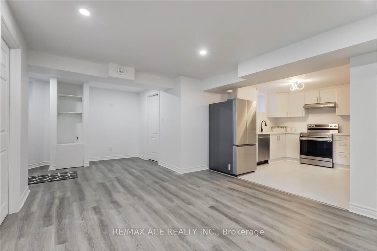 Photo 33 of 1579 Heathside Crescent, Pickering, Liverpool — HOMEH