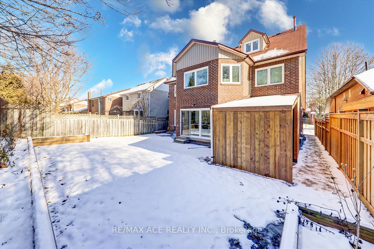 Photo 40 of 1579 Heathside Crescent, Pickering, Liverpool — HOMEH