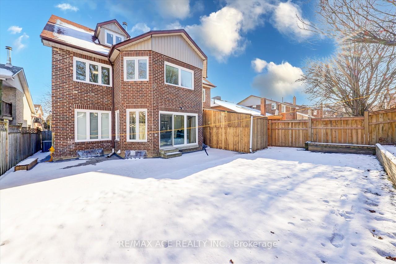 Photo 39 of 1579 Heathside Crescent, Pickering, Liverpool — HOMEH
