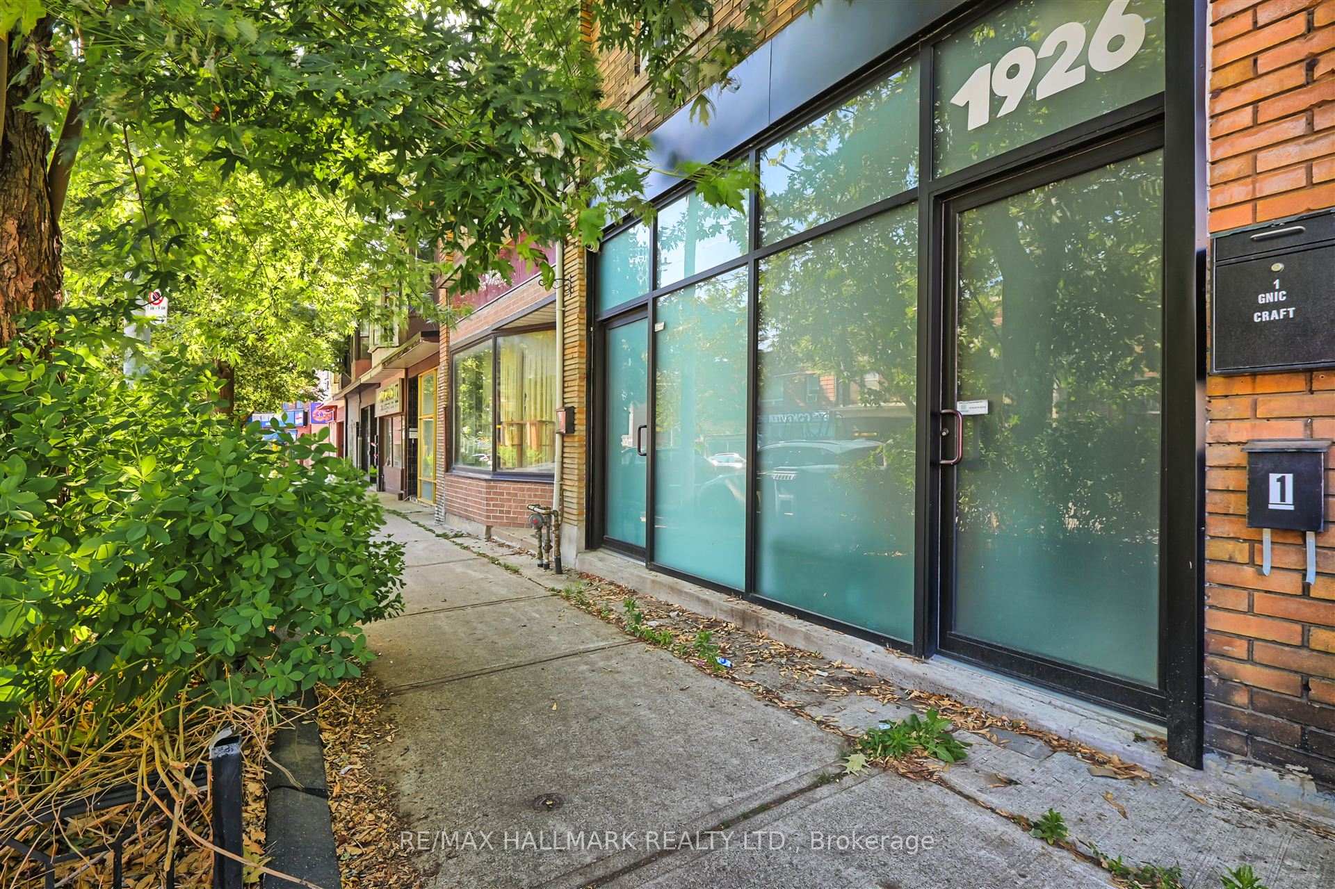 Front of 1926 Gerrard Street E