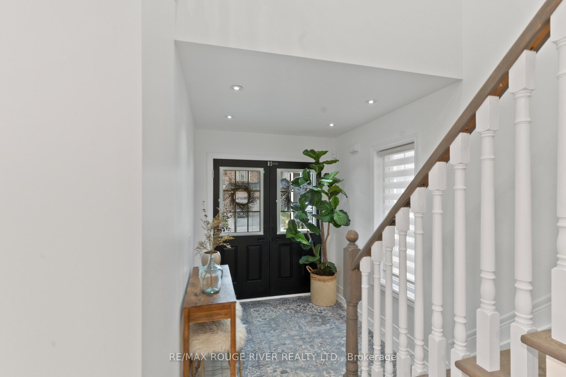 Photo 7 of 39 Bathgate Crescent, Clarington, Courtice — HOMEH
