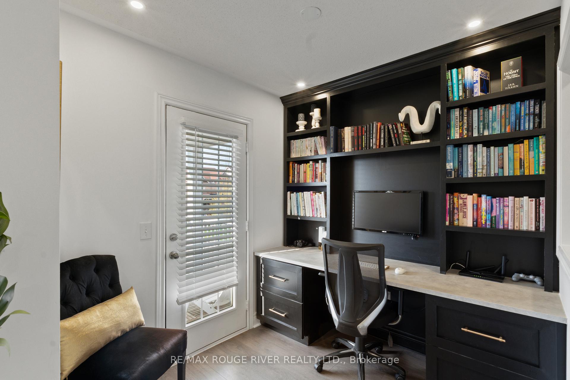 Photo 22 of 39 Bathgate Crescent, Clarington, Courtice — HOMEH