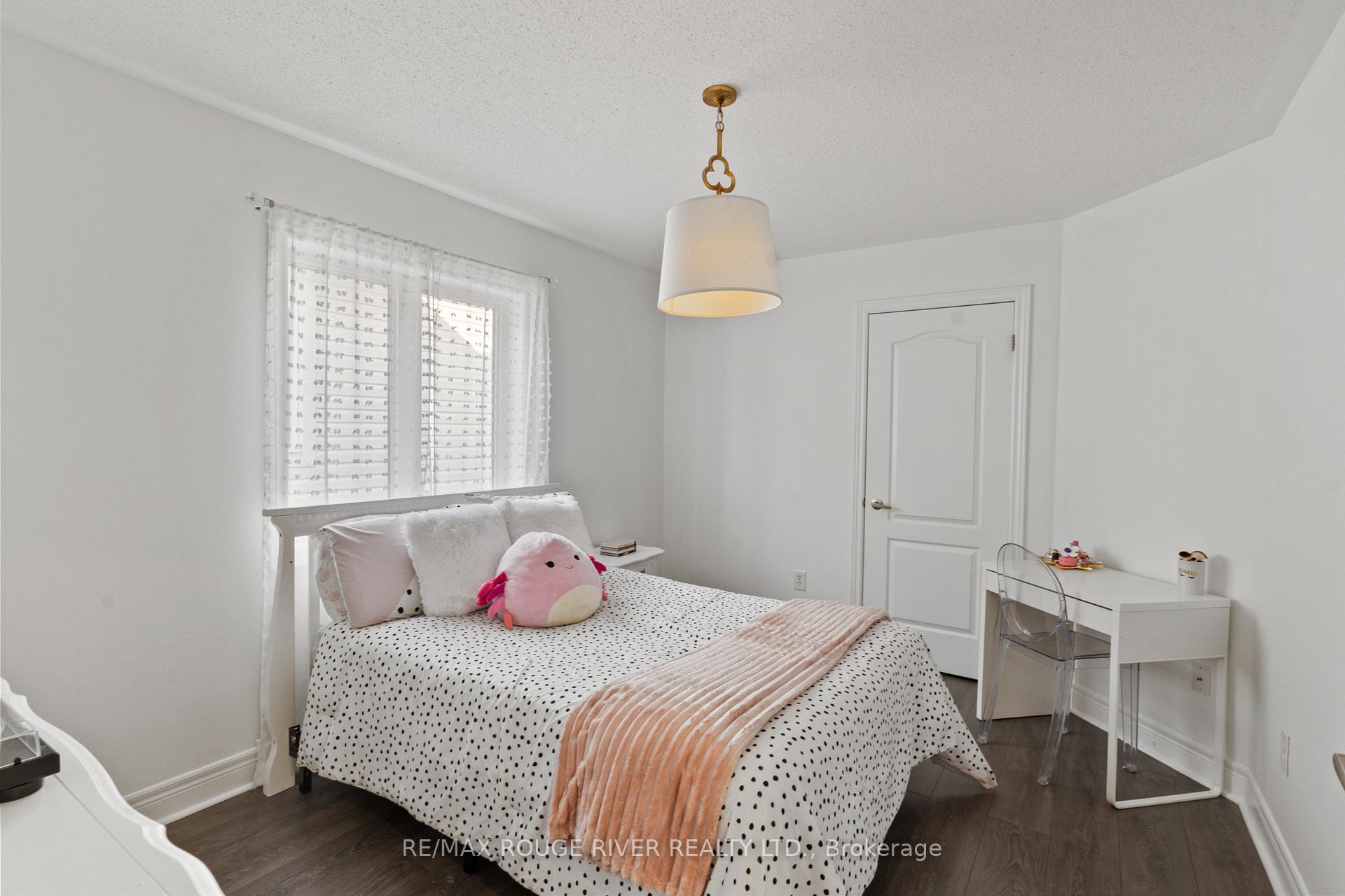 Photo 6 of 39 Bathgate Crescent, Clarington, Courtice — HOMEH