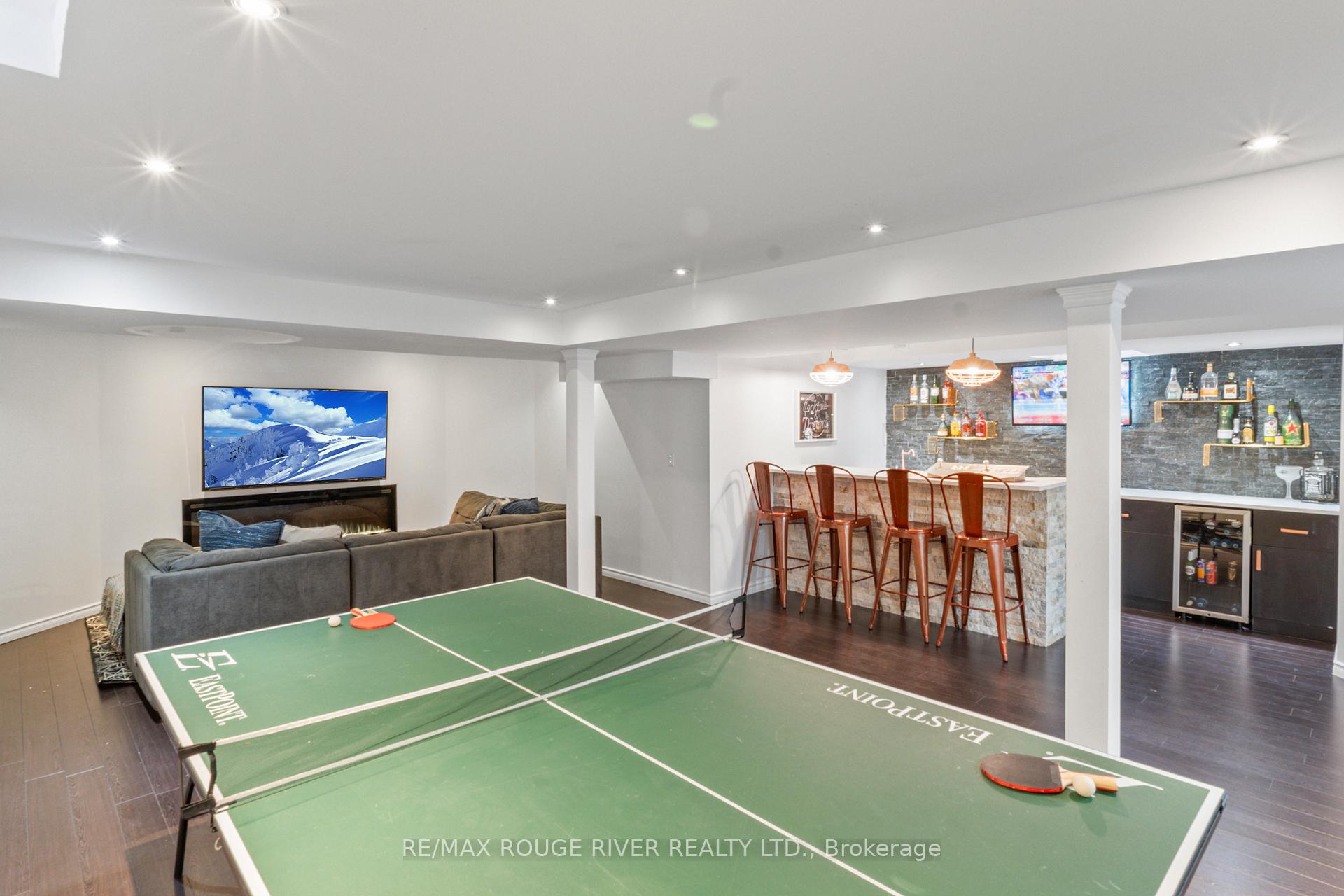 Photo 23 of 39 Bathgate Crescent, Clarington, Courtice — HOMEH