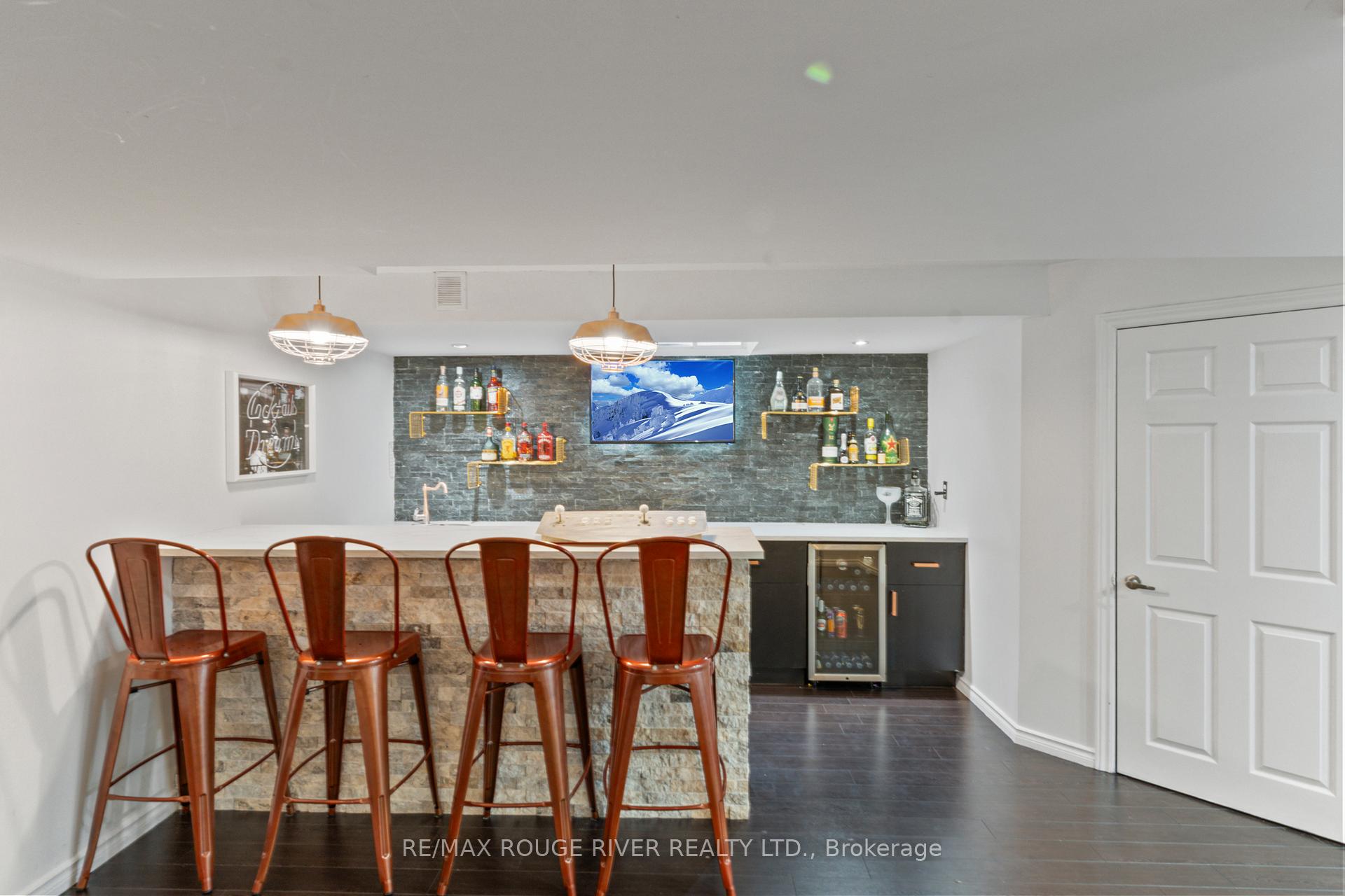 Photo 25 of 39 Bathgate Crescent, Clarington, Courtice — HOMEH