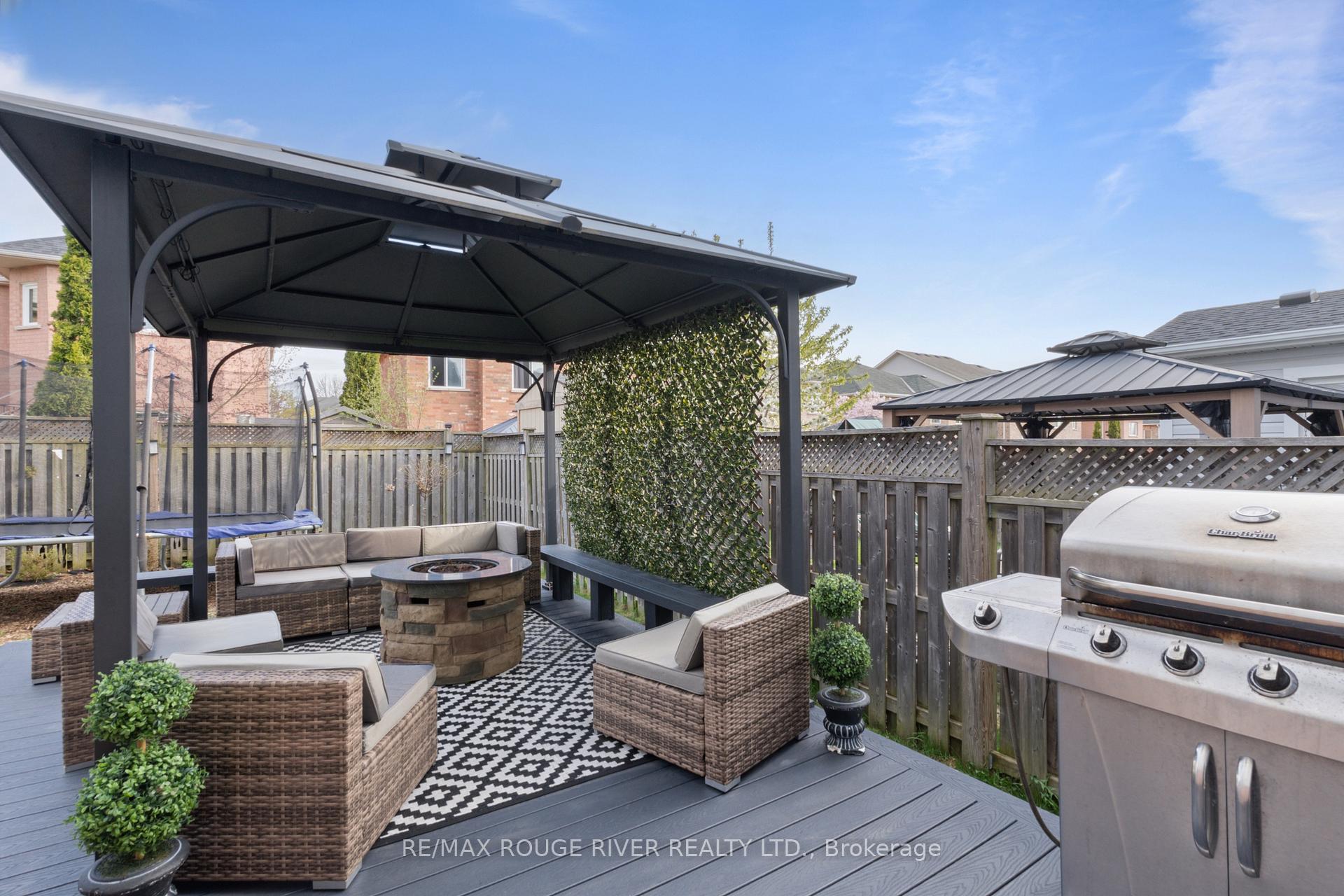 Photo 43 of 39 Bathgate Crescent, Clarington, Courtice — HOMEH