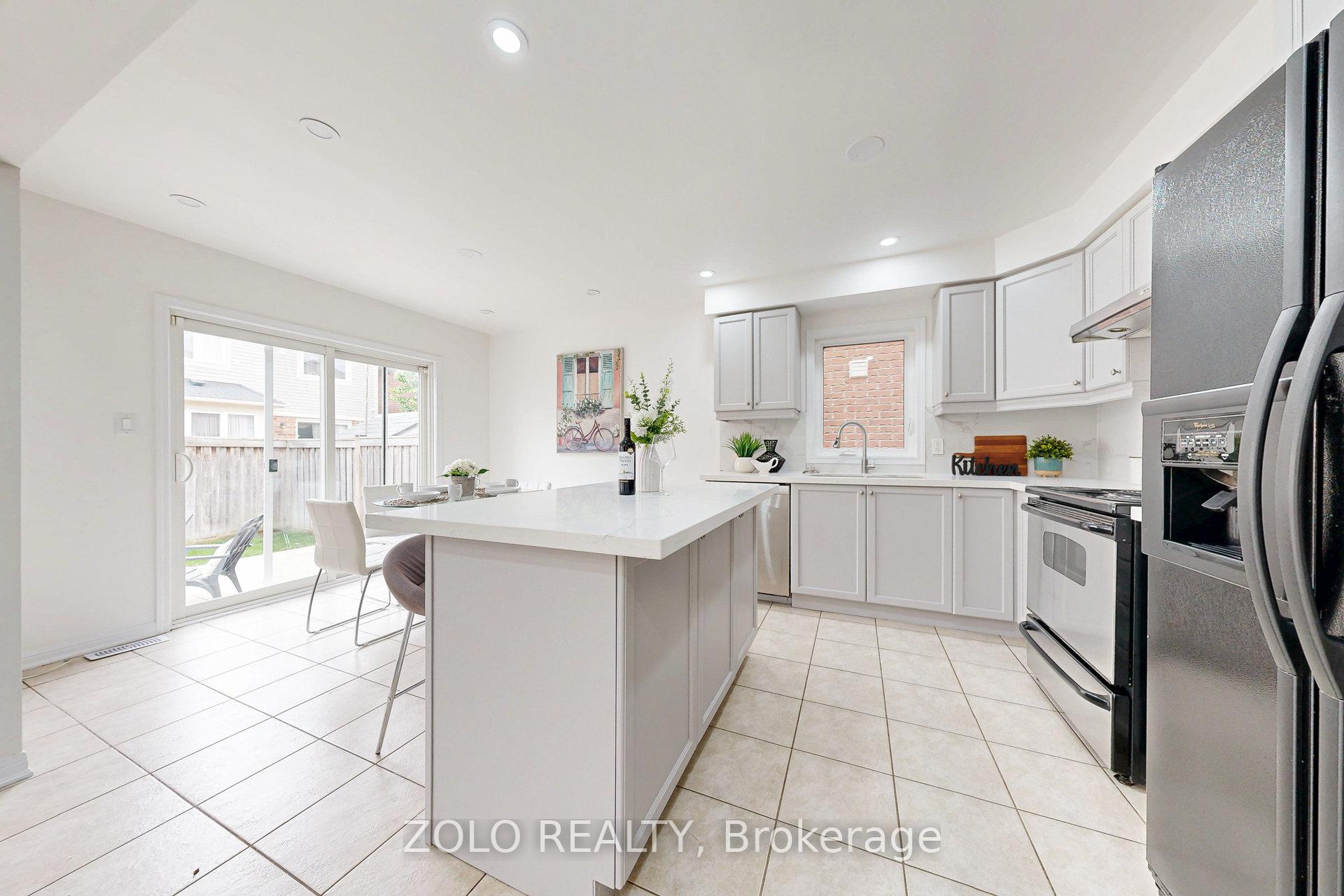 Photo 15 of 45 Haverty Trail, Brampton, Northwest Brampton — HOMEH