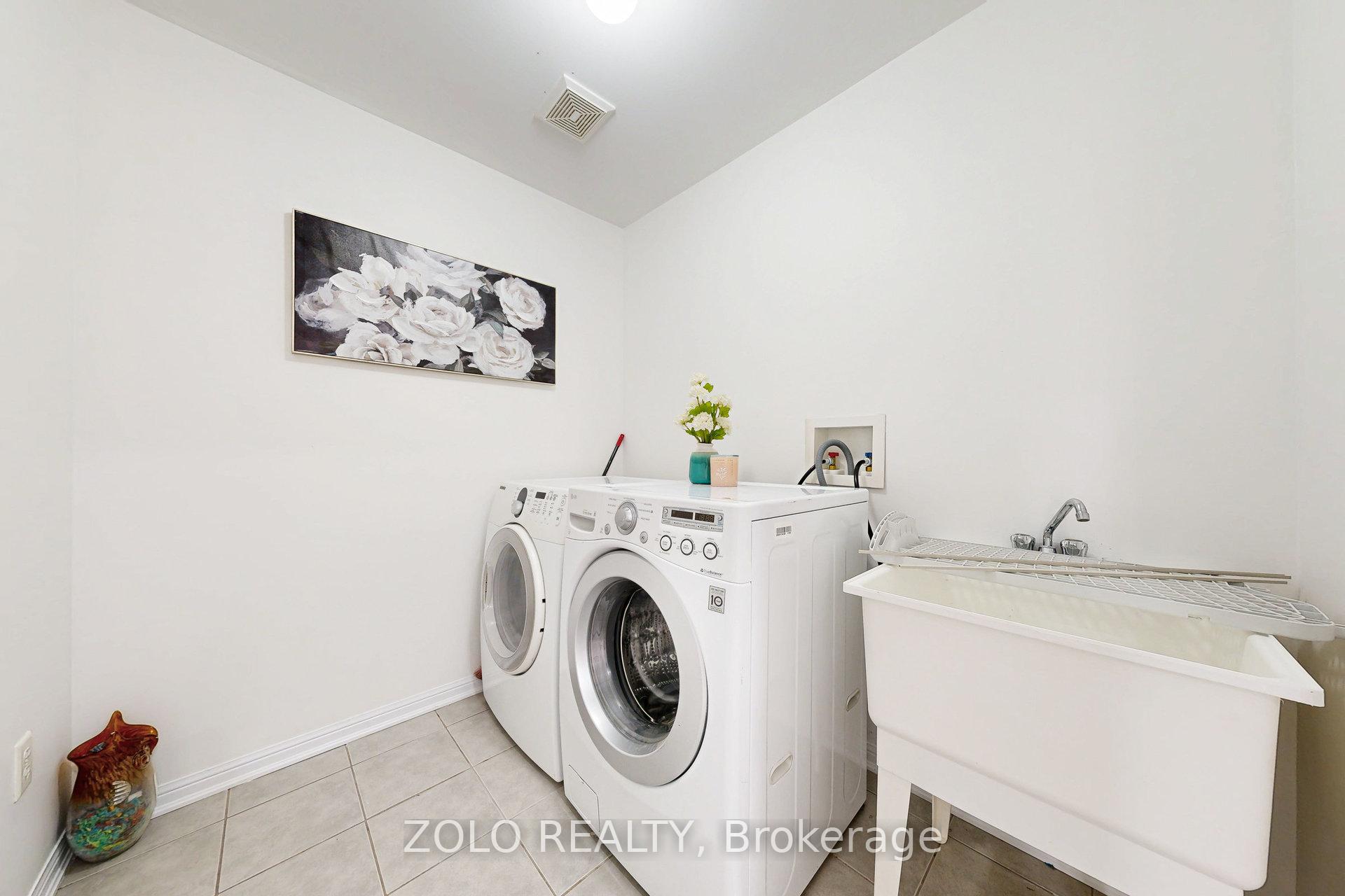 Photo 19 of 45 Haverty Trail, Brampton, Northwest Brampton — HOMEH