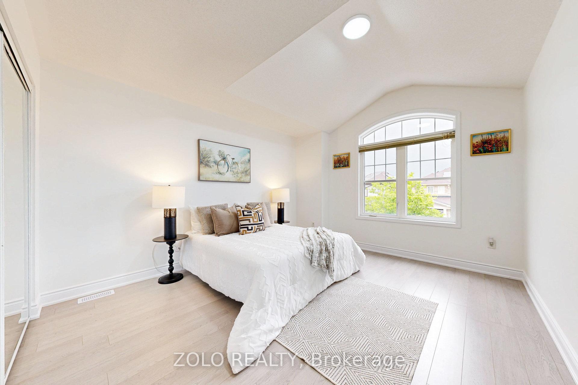 Photo 33 of 45 Haverty Trail, Brampton, Northwest Brampton — HOMEH